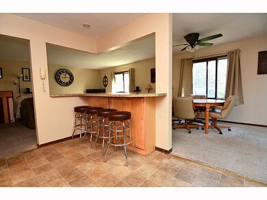 2391 Darrell Dr, Fitchburg, WI 53711 - photo 4