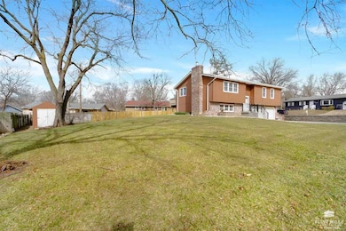 1217 Frontier Ln, Manhattan, KS 66503 - photo 3