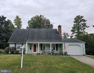 13117 Yorktown Dr, Bowie, MD 20715 - photo 2