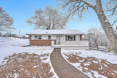 402 Cherryhill Rd NW, Roanoke, VA 24017 - photo 3