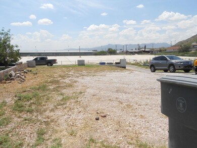 2221 Gold Ave, El Paso, TX 79930 - photo 3
