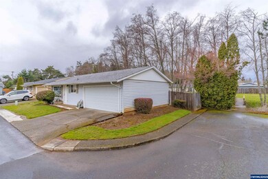 955 Genie St SE, Salem, OR 97306 - photo 2