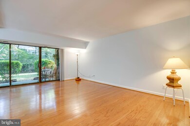 7804 Inverton Rd unit T2, Annandale, VA 22003 - photo 4