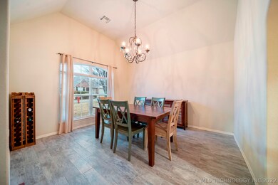 7209 E Jackson St, Broken Arrow, OK 74014 - photo 5