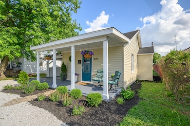 2151 Park Ave, Columbus, IN 47201 - photo 2