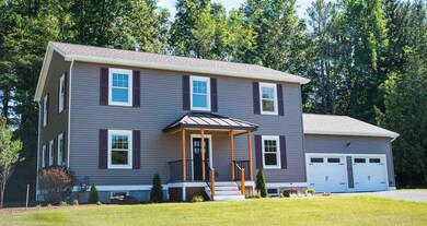 157 Maple Leaf Ln, Shelburne, VT 05482 - photo 2