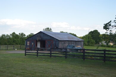 940 Faulkner Ln, Danville, KY 40422 - photo 3