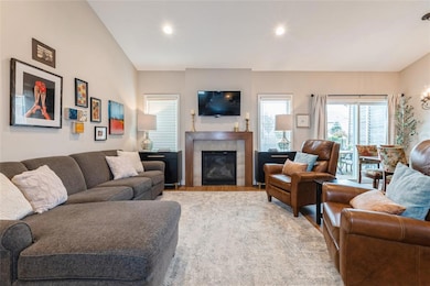 1194 S Radley St, West Des Moines, IA 50266 - photo 2