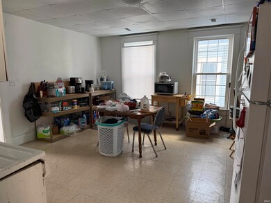 332 S Main St, Montpelier, IN 47359 - photo 3