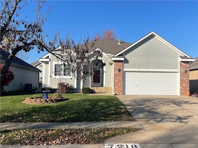 7218 N Cypress Ave, Kansas City, MO 64119 - photo 2