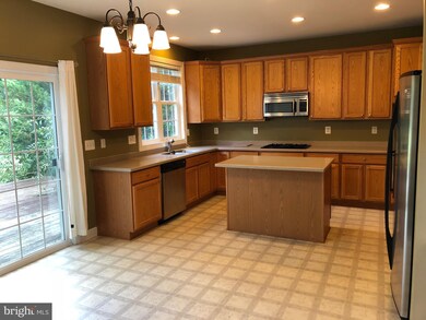 13614 Corello Dr, Hagerstown, MD 21742 - photo 5