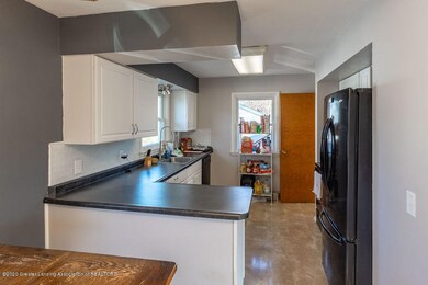 1000 Hein Ave, Lansing, MI 48911 - photo 7