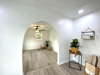 306 N Powell Ave, Berea, KY 40403 - photo 4