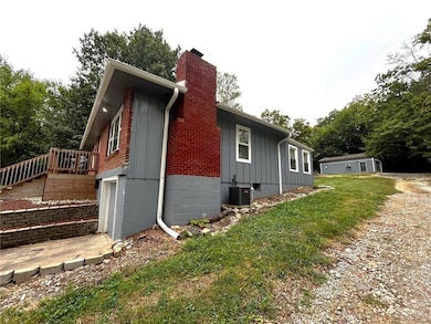 2902 S Broadway, Oak Grove, MO 64075 - photo 5