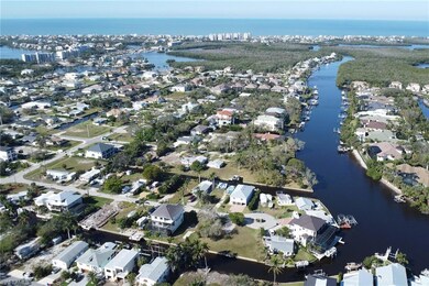 Birds eye view of property featuring a residential