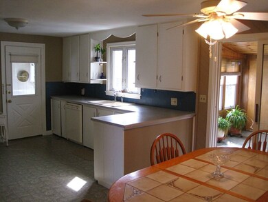 21 Fern St, Ludlow, MA 01056 - photo 6