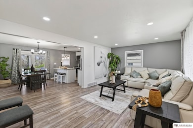 1512 N 75th Ave, Omaha, NE 68114 - photo 4