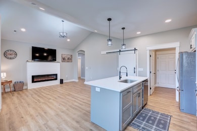 1205 E Park Glen Ct, Clearwater, KS 67026 - photo 5