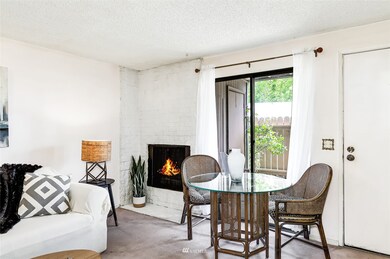 13704 37th Ave S unit 61, Tukwila, WA 98168 - photo 4