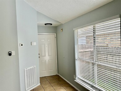 7017 Greenyard Dr, Houston, TX 77086 - photo 4