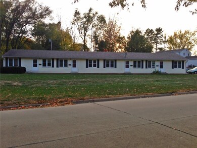 115 S 5th Ave W, Newton, IA 50208 - photo 3