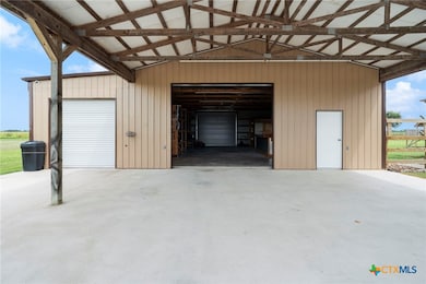 12427 Westview Cir, Needville, TX 77461 - photo 5