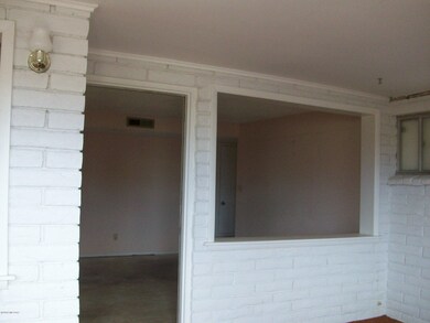 Addition room to family room