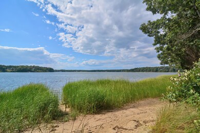 Follins Bay
