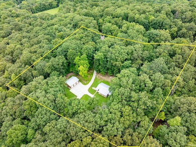 2771 Old Vincennes Rd, Mitchell, IN 47446 - photo 4