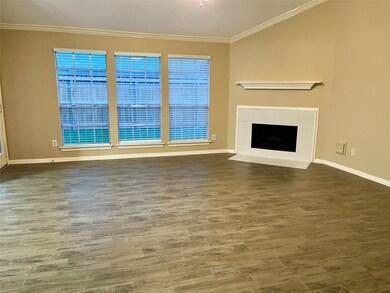 8307 Summertree Dr, Houston, TX 77040 - photo 3