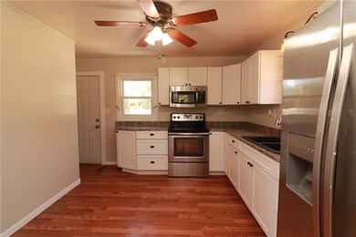 2544 Pearl St, Columbus, IN 47201 - photo 7