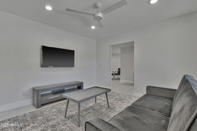 4241 E Calle Tuberia, Phoenix, AZ 85018 - photo 6