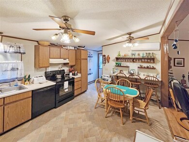 12 Bellevue Rd, Oak Bluffs, MA 02557 - photo 2