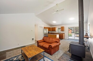 56305 Stellar Dr, Bend, OR 97707 - photo 4