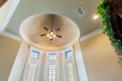 9116 Belshire Dr, North Richland Hills, TX 76182 - photo 6