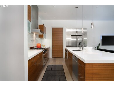 3497 NW Thurman St, Portland, OR 97210 - photo 5