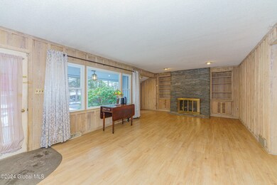 12 Morgan St, Saratoga Springs, NY 12866 - photo 5