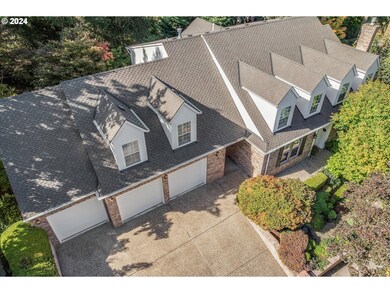 17418 Brookhurst Dr, Lake Oswego, OR 97034 - photo 2