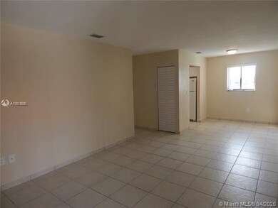5722 W 26th Ave unit 5722, Hialeah, FL 33016 - photo 2