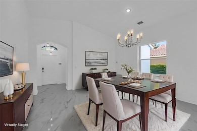 Dining Room & Foyer -Virtually Staged