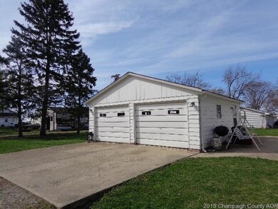 212 S Richman St, Villa Grove, IL 61956 - photo 6