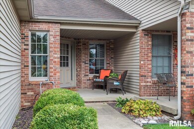 2708 S Chase Dr, Springfield, IL 62704 - photo 4