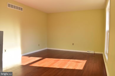 302 E Edgewater Way, Newark, DE 19702 - photo 3