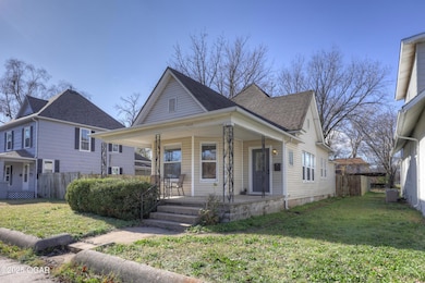 1404 S Sergeant Ave, Joplin, MO 64804 - photo 2