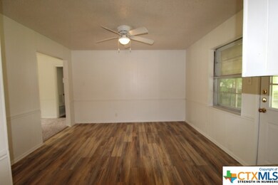 908 Little St, Copperas Cove, TX 76522 - photo 5