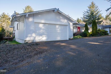 3925 NE East Devils Lake Rd