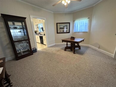 258 S Washington St, La Grange, TX 78945 - photo 4