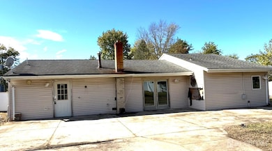 4 Forrestal Rd, Kendall Park, NJ 08824 - photo 2