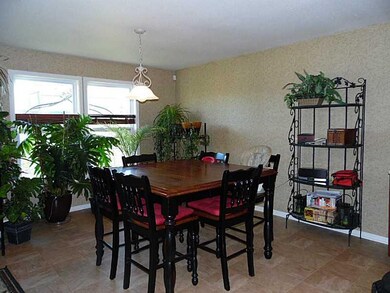 1037 Brookshire Dr, Franklin, IN 46131 - photo 5