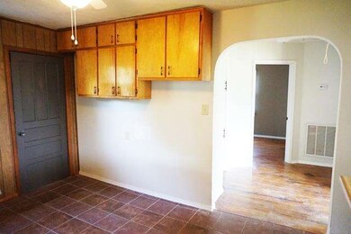 110 S Saltsman Dr, Hopkinsville, KY 42240 - photo 4